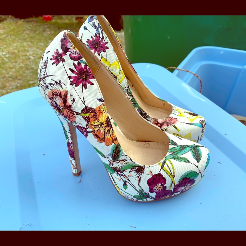 Flower heels!